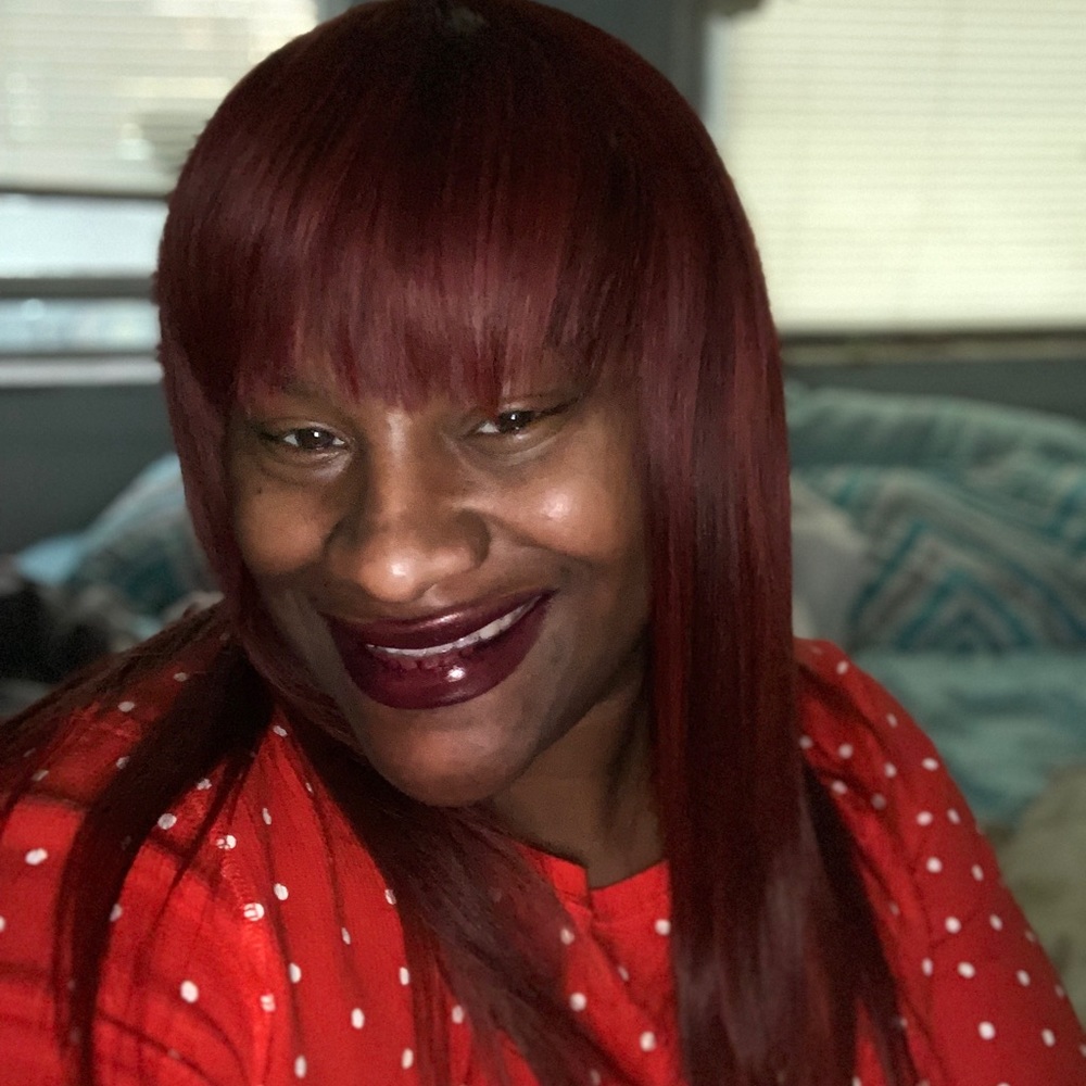 Meet your Posher, Malika